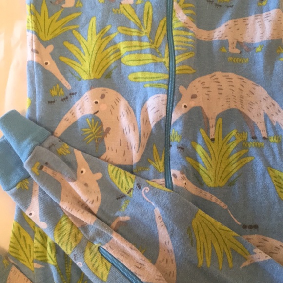 Lot of 2 pair zip pajamas - Picture 3 of 5